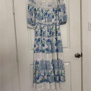 HUNTER BELL Evelyn Blue and White Floral Long Sleeve Dress